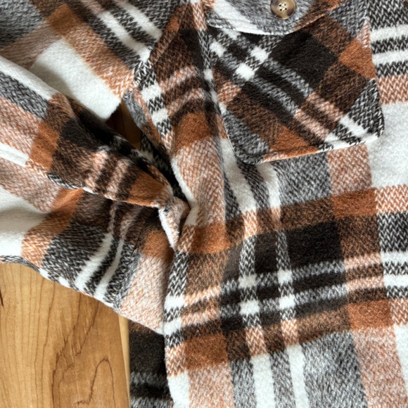 CoffeeShop New York Plaid Shirt Jacket Shacket Brown Neutral Button Front Large - Picture 5 of 8